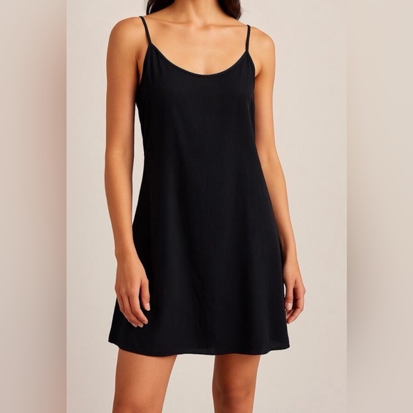 Cynthia Rowley Dresses & Skirts - Cynthia Rowley Y2K vintage 90s Black slip Dress size 12 Silk Satin